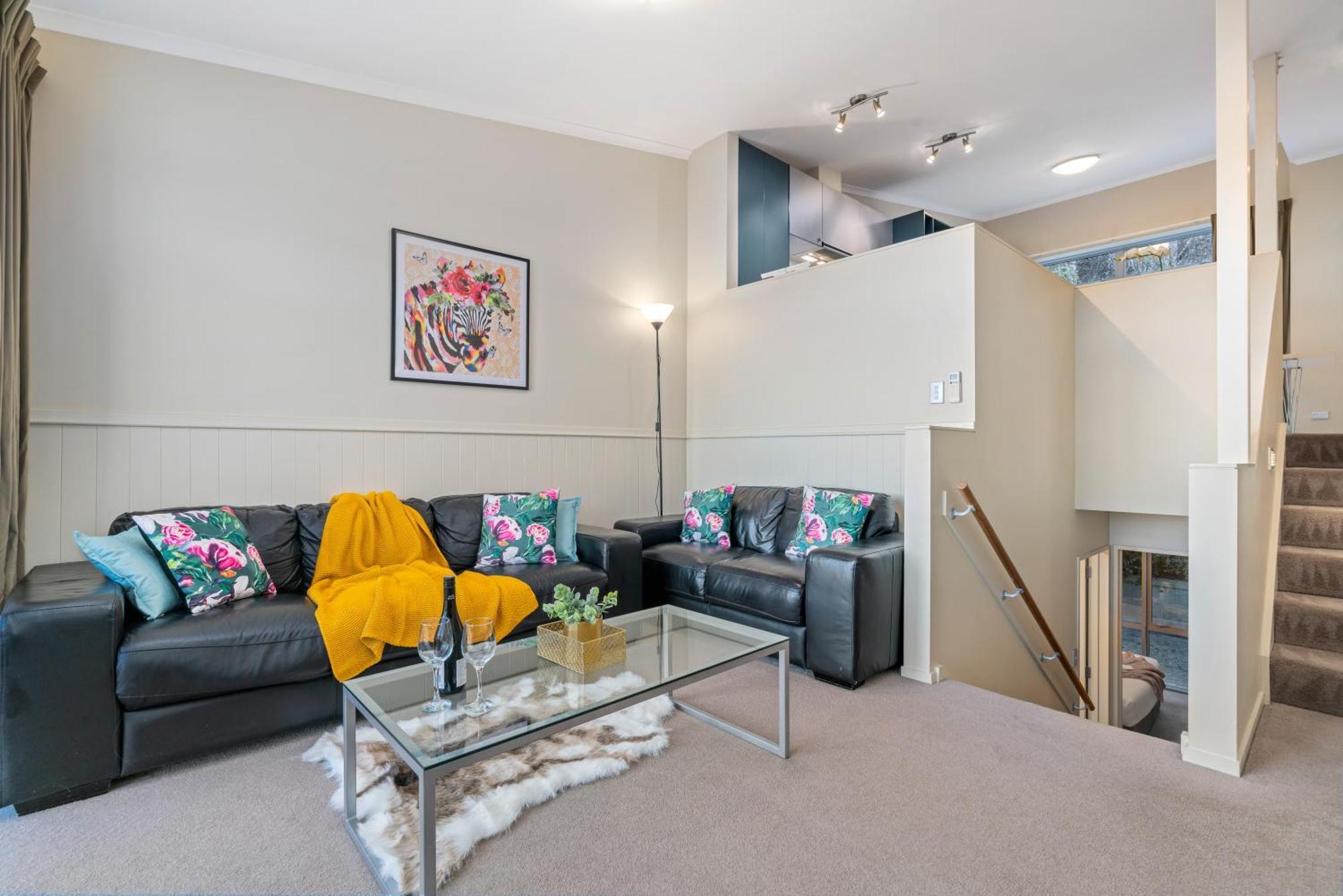 2-Bedroom Apartment With Lake & Mountain View - Beechwood Queenstown Exteriör bild
