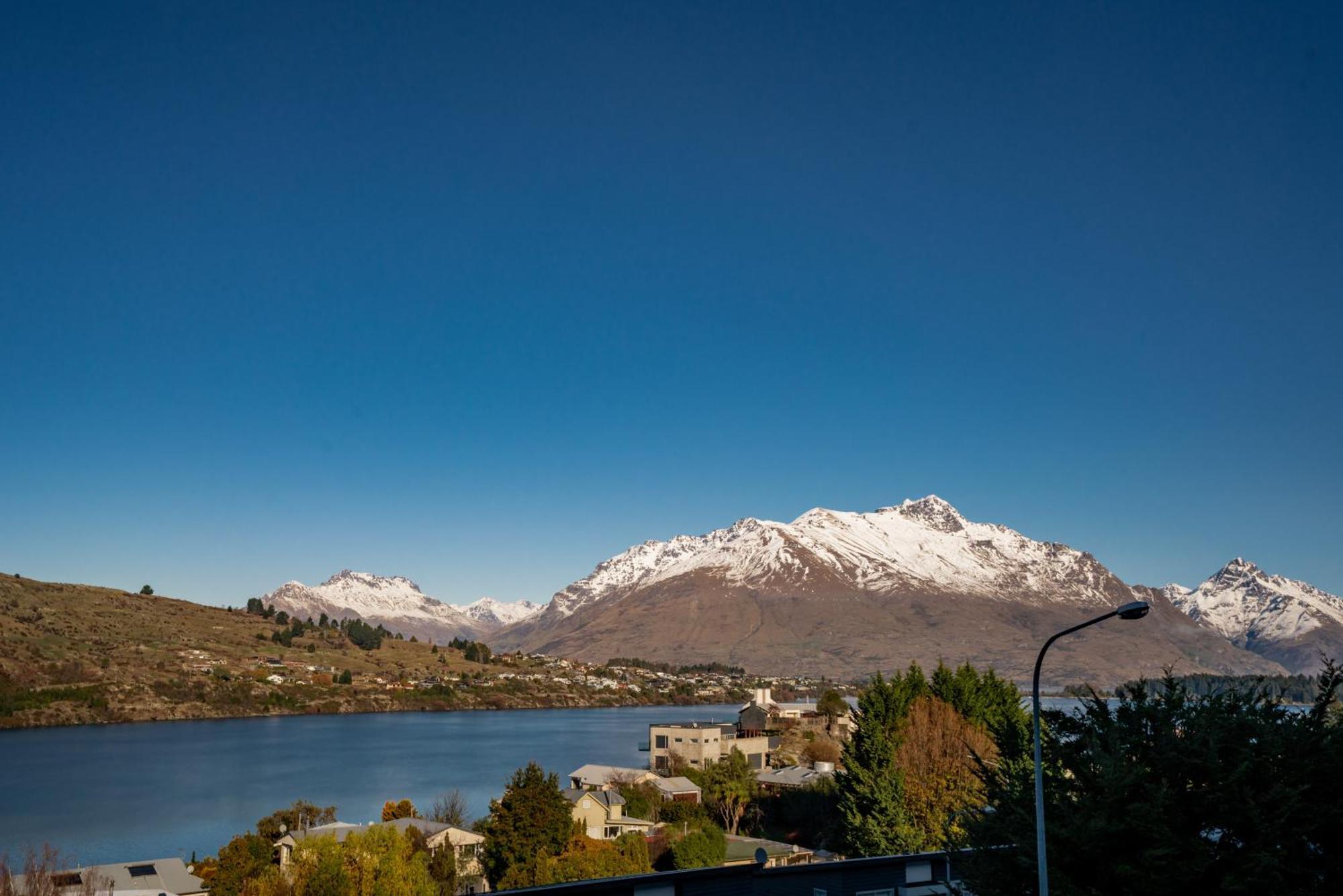 2-Bedroom Apartment With Lake & Mountain View - Beechwood Queenstown Exteriör bild
